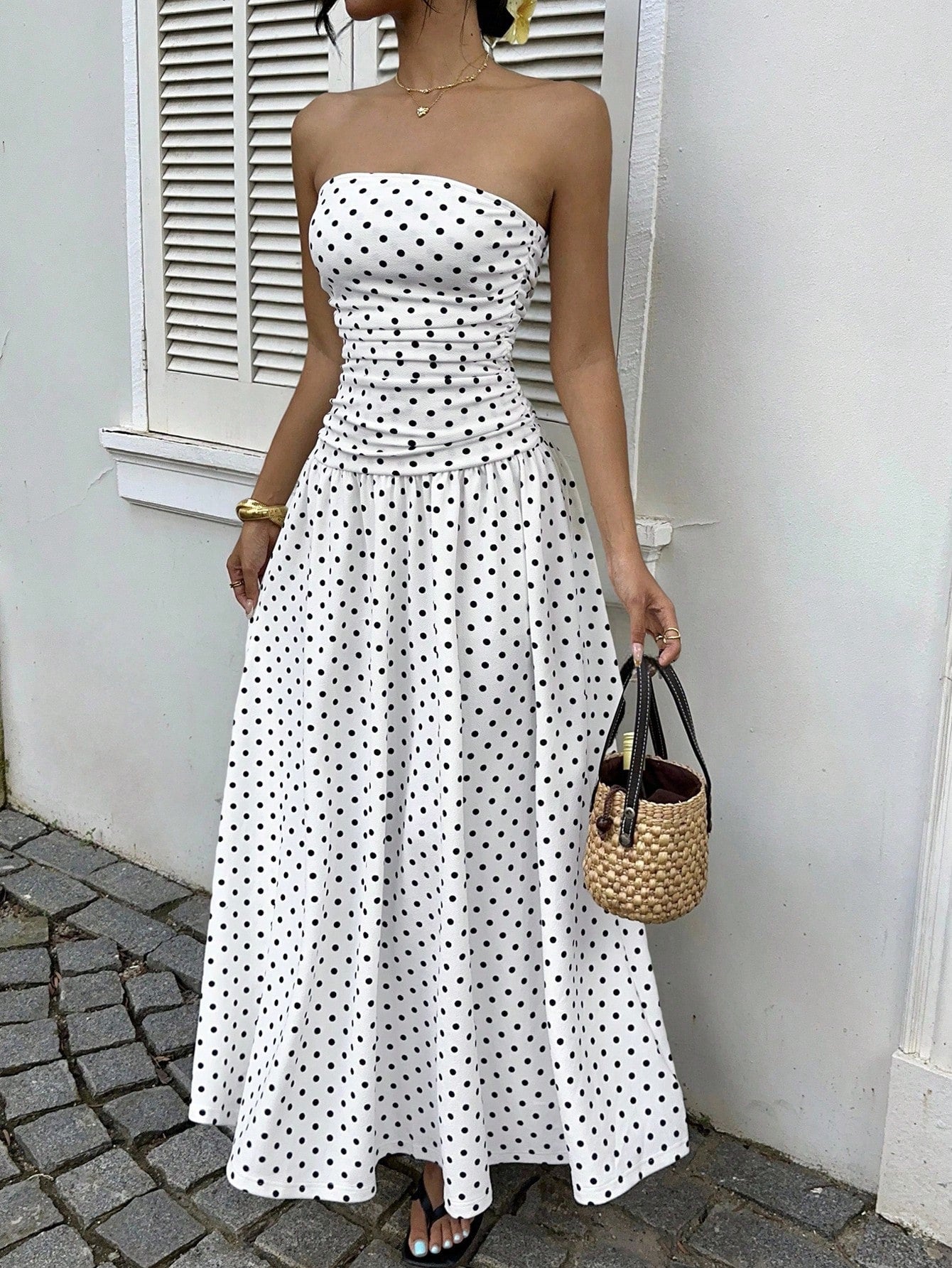 Solid Color Sleeveless High-Waist Dress - White
