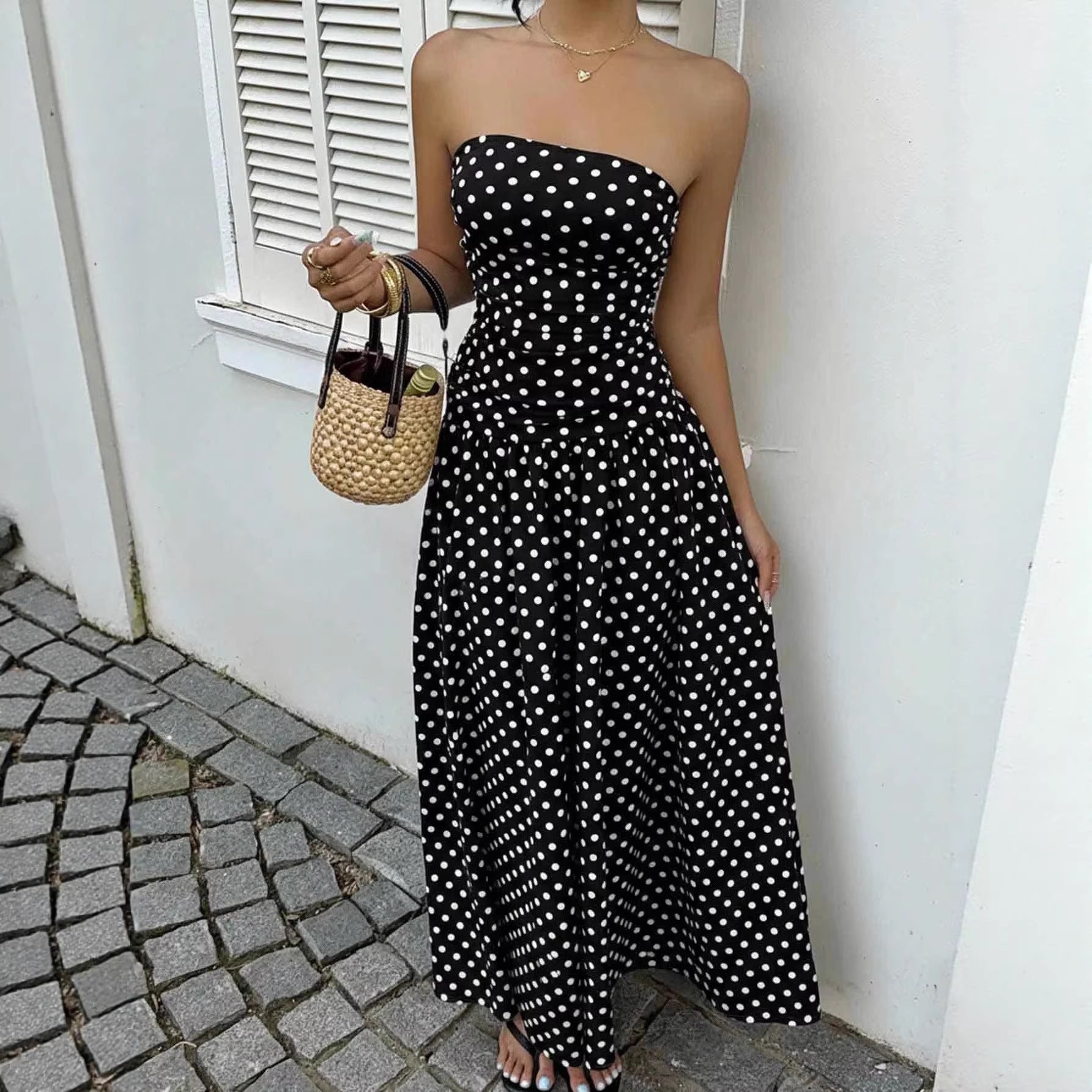 Solid Color Sleeveless High-Waist Dress - Black